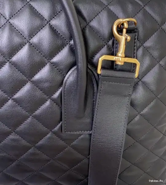 GIANT TRAVEL ES QUILTED LEATHER YSL BAG IN 0610